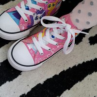 Summer wearing her new Supershoes