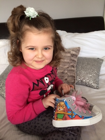 Lila & her Supershoes